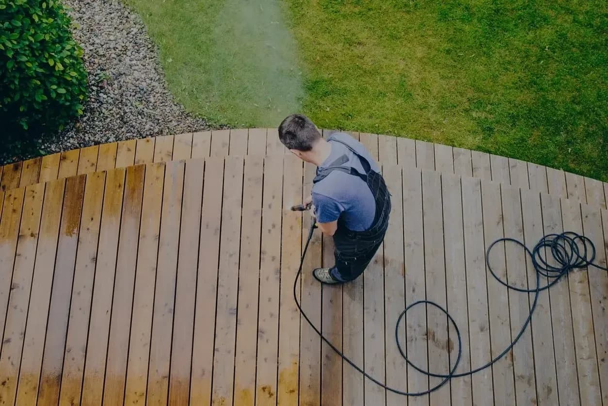 "Fresh View pressure washing expert cleaning deck in Marietta, GA, enhancing home appearance and longevity."